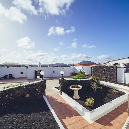 Pacios Nyaraló San Bartolomé